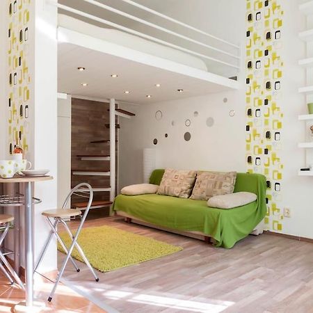 Ferienwohnung Dora'S Calm Nest Over The Chestnut Tree Budapest Exterior foto