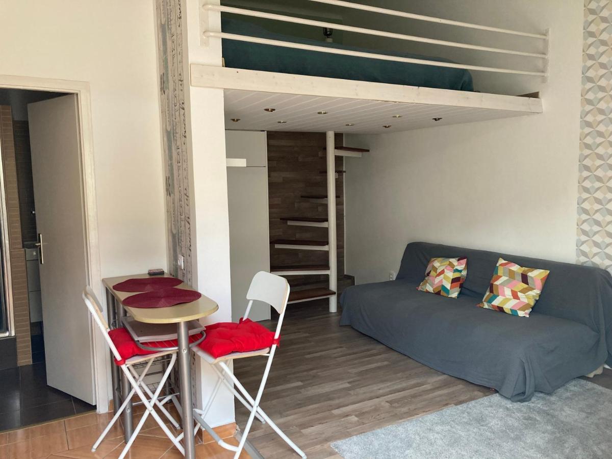 Ferienwohnung Dora'S Calm Nest Over The Chestnut Tree Budapest Exterior foto